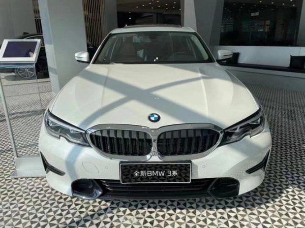 bmw320i外匯車,2025 BMW320i外匯車2.0T渦輪動力×運動豪華內裝