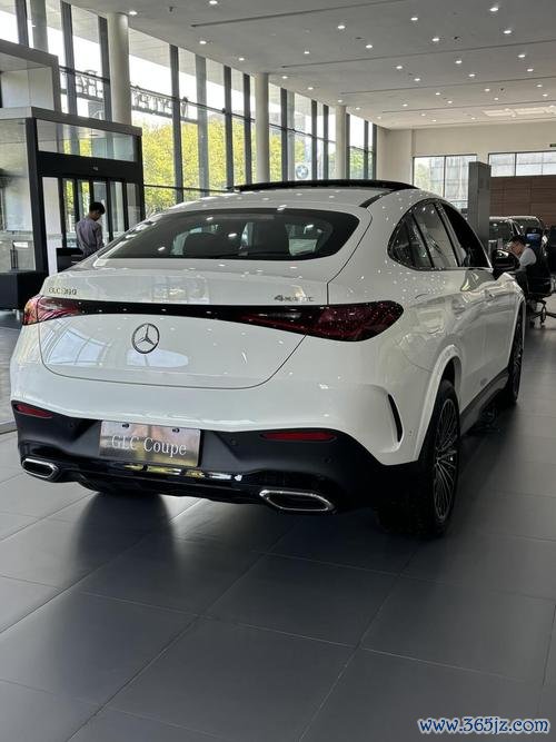 glc300coupe外匯車價格—奔馳GLC300 Coupe外匯車價行情指南