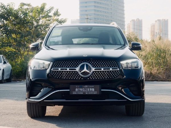 gle400外匯車(GLE400外匯車：豪華混動SUV痛點解析與奔馳新一代插電系統推薦)